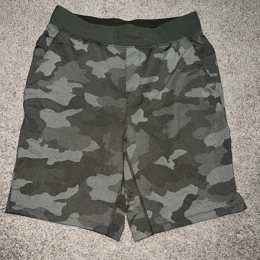 Lululemon Mens Surge Lined Shorts 6" Heritage 365 Camo Black Grey Size M